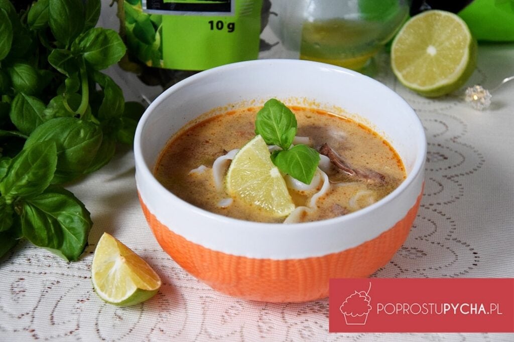 Zupa Pho z wołowiną