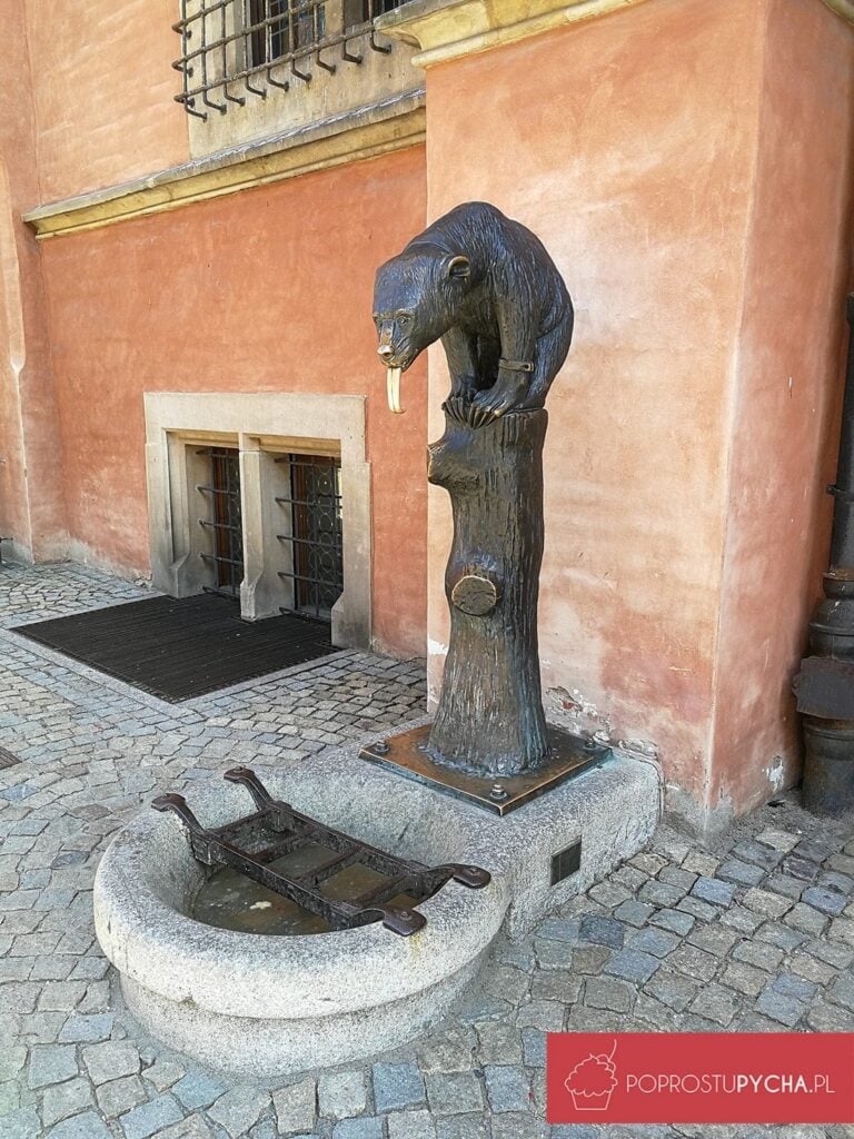 Wrocław - pomnik niedźwiadka