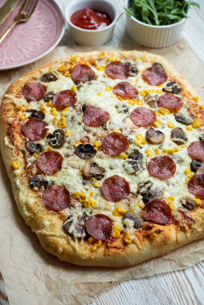 pizza domowa przepis na dużą blachę