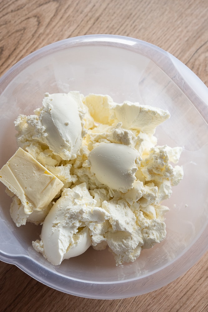 masa serowa - twaróg z mascarpone i masłem