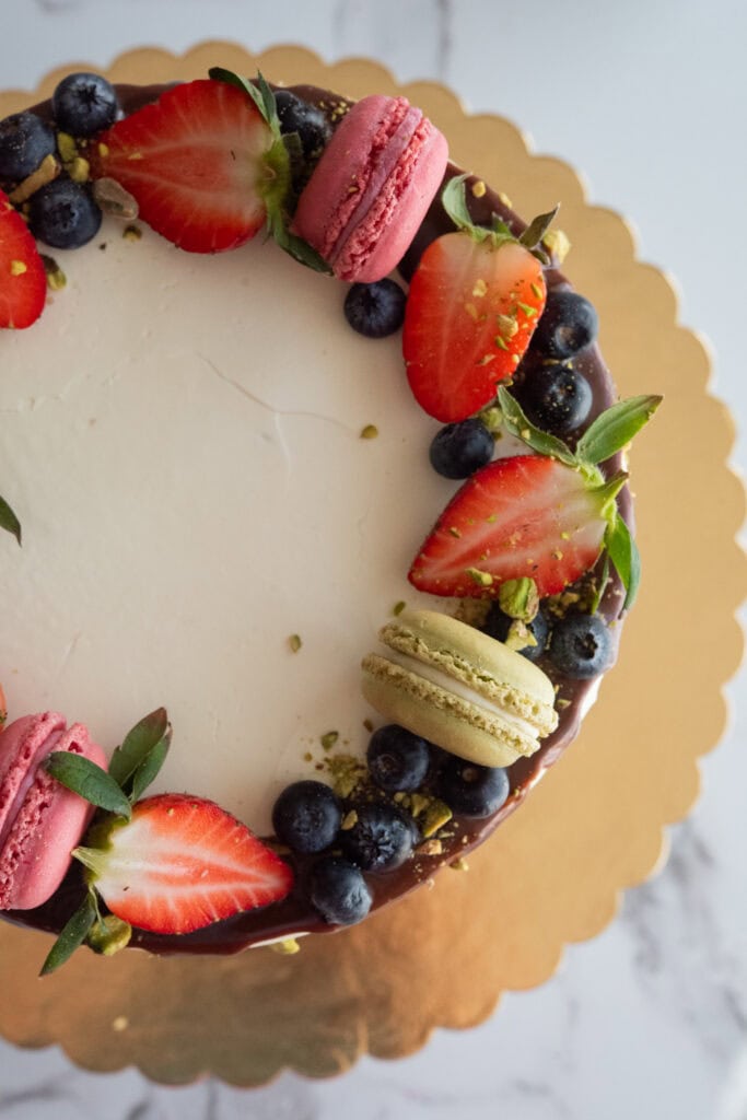 tort pistacjowo malinowy